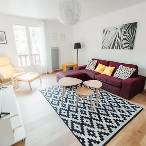 https://bel-appartement-t3-plein-centre-ax-parkingcave.midi-pyreneeshotels.com