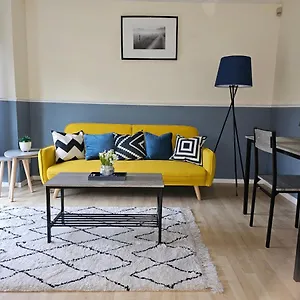  Apartment In Beckton. Docklands. Airport. United Kingdom